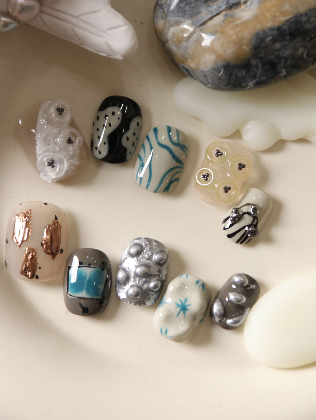 Nail Adhesive Tab - 10 Unidades de Unhas Postiças Curtas